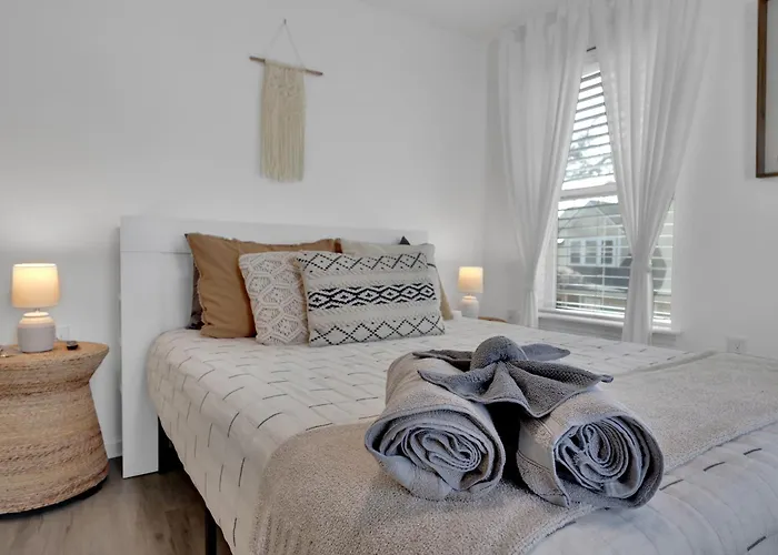 {Hidden Gem} Beach Home Blocks From Ocean +6 Bikes